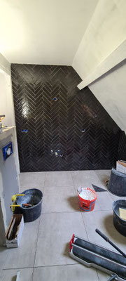 BTK Tegelzetters Venlo - nieuwe badkamer bovenwoning te Venlo - tegelwerk
