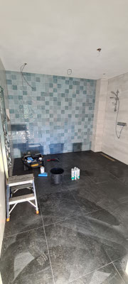 BTK Tegelzetters Venlo - kitwerk badkamer te Kessel