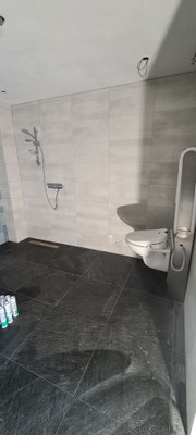 BTK Tegelzetters Venlo - kitwerk badkamer te Kessel