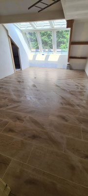 BTK Tegelzetters Venlo - tegelwerk  - houtlook tegelvloer te Venlo