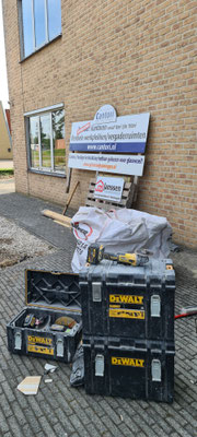 BTK Tegelzetters Venlo - realisatie invalidetoilet Viecuri te Panningen - gesponsord door DeWalt
