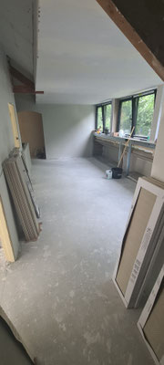 BTK Tegelzetters Venlo - voorbereiding primer/voorstrijken - houtlook tegelvloer te Venlo