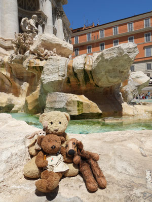 Wir - Kasimir, Cäsar, Fredi und Kerl - am Trevi-Brunnen
