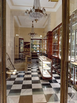 Schaufenster in der Galleria Vittorio Emanuele II