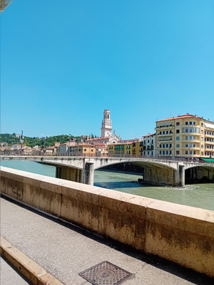 Verona liegt an der Etsch