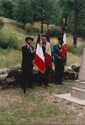 Les portes-drapeaux.