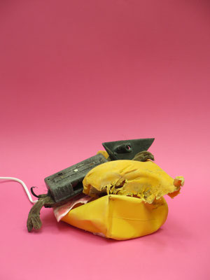 Teckel puppy 35x35x17cm 250,-