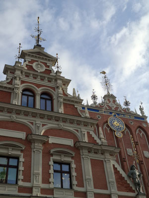 Fassade des Schwarzhäupterhauses.