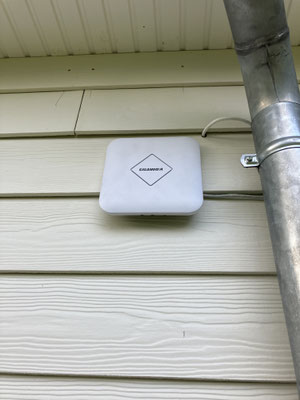 Nouveau 2024 très bon Wifi dans tout le gîte :Ampli Wifi professionnel direct sur la fibre sur ma maison principale à 20m 