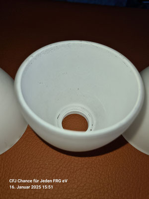 Art.-Nr. 1028 Lampenschirm, weiß, 4er-Pack, H 6 cm, Ø 7 cm, Fassung Ø 2,1, CFJ-Preis 16,- Euro