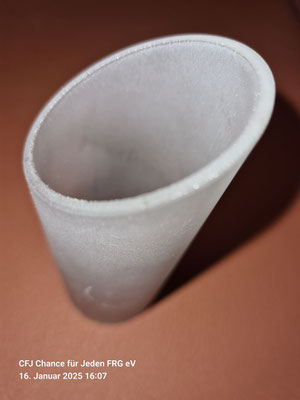 Art.-Nr. 1031 Lampenschirm, Einzelstück, weiß, Hülse, H 13,0 cm, Ø 4,0 cm, CFJ-Preis 6,00 Euro