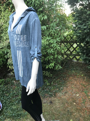 sportlich schickes Oberteil mit vielen modischen Details und Kapuze