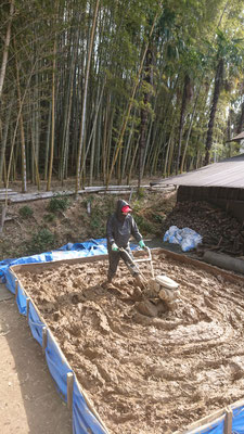 土壁の水合わせ