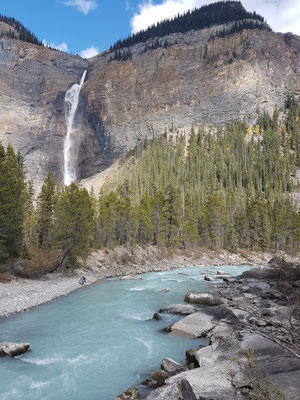 Takakkaw Falls
