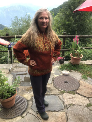 so sollte das Endprodukt aussehen die Pullover wurden von Jörn gestrickt