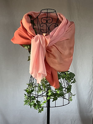 SOMMERTRAUM großes Tuch aus Silk Etamin pflanzengefärbt 