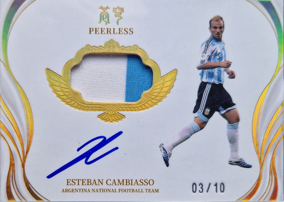 Estaban Cambiasso - Gold - 03/10