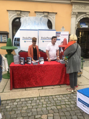 Auch am nächsten Tag stand der Prinz den Fans zur Verfügung - Fabulix 2025