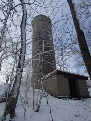 Ithturm im Sonnenlicht