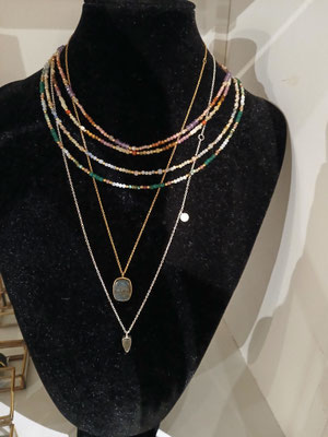 Halsketten versch. Designs & Halbedelsteine