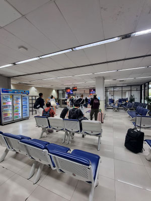 Bangkok Don Mueang Airport - Taxiwartehalle