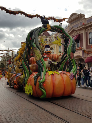 Halloween Parade im Euro Disneyland