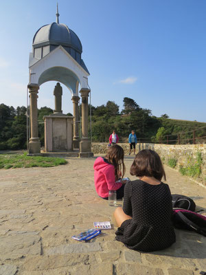 Séance aquarelle à notre dame de la garde à Dahouet.