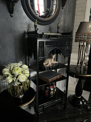 bouquet-de-fleurs-artificielles-haut-de-gamme-realises-sur-mesure-pour-le-palais-ronsard-marrakech