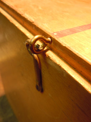 The pretty little hooks too. :)