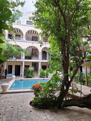 Patio mit Pool