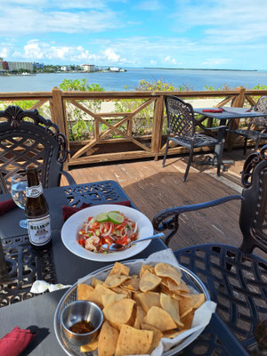 ...und Ceviche mit Bier.