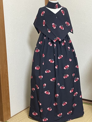 No.2　　着物用のコートでした。蝶柄が赤い目のように見えて不安でしたが仕上がりは満足