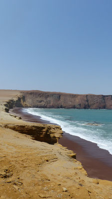 La Playa Roja, Paracas