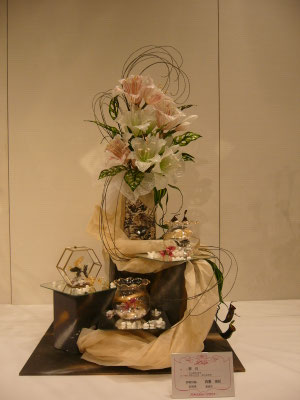 2022アメリカンフラワー九州作品展 - アートゆみ