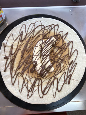 Crêpe mit Banane und Nutella