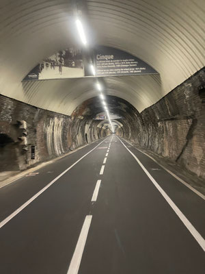 Velotunnel in Sanremo, der den Siegern von Milano-Sanremo huldigt