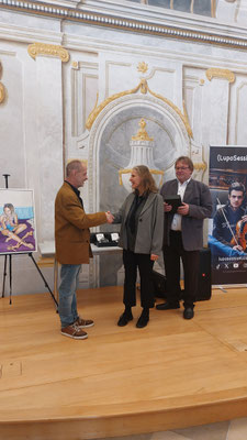 Viktor Nezhyba, Art Friends Austria; Sieglinde Ferchner und Bürgermeister Johann Riesenhuber