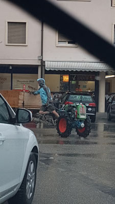 So, nun ist Feierabend, einfach fertig. Ich gehe nach Hause unter den Föhn