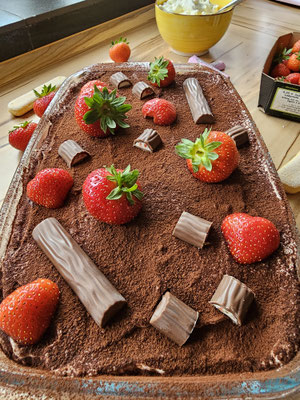 Yogurette Tiramisu mit Erdbeeren