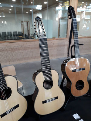 Photo of a stand of luthier Hervé Lahoun-H441guitare at the "Internationales de la Guitare" exhibition in Toulouse