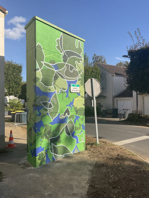 Murs Entrée de rue-NANDY (77)