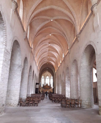 la nef de l'abbaye
