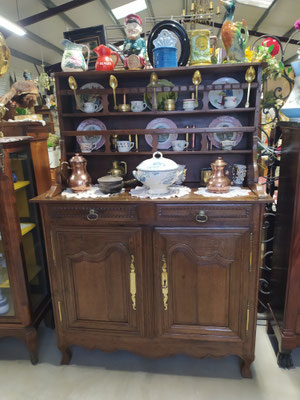 Buffet vaisselier en chêne lg 1m22 pf 49 cm ht totale 1m70