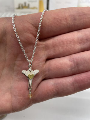Kleiner Engel in Silber und 900 Gold
