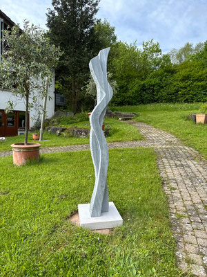 23007, 2023, Wachauer Marmor, Höhe 169 cm