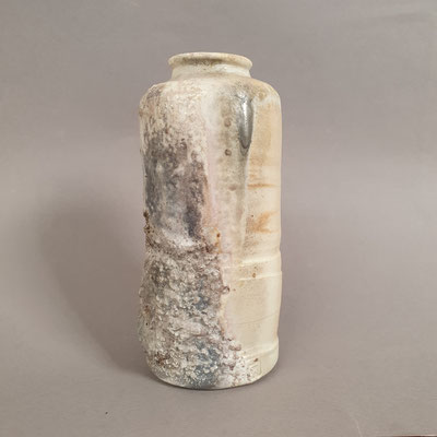 Vase von Josef Wieser, Ergänzung mit urushi und Zinnpulverstreuung