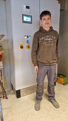 Jonas Steininger bei Elektro Racholz