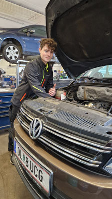 Kilian Papick bei Auto Technik Pölzl