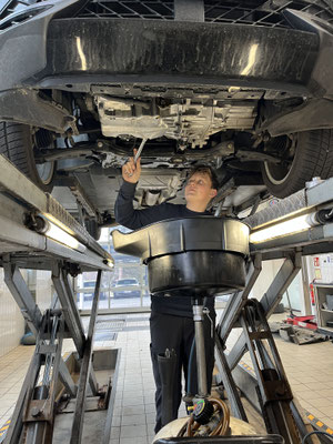 Jonas Pichler bei Autohaus Paier
