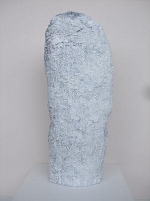 o.T., 2017 _ Gips, Fassadenfarbe, 57,5 x23 x 13 cm